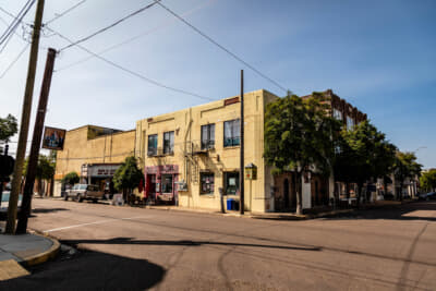 日曜日は閑散としている