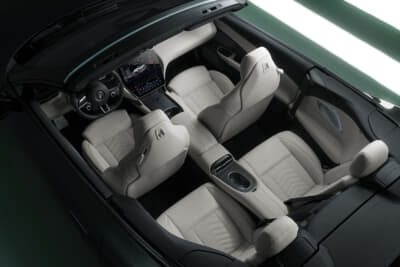マセラティ グランカブリオ:4名が快適に座れる広々とした室内空間を確保