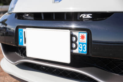 ルノー クリオRS シャシーカップ：軽量化のためフォグランプも備わらない