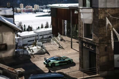 リマック ネヴェーラR：2025年2月21日〜22日にスイス・サンモリッツ湖を舞台に開催された「The I.C.E.」に参加した