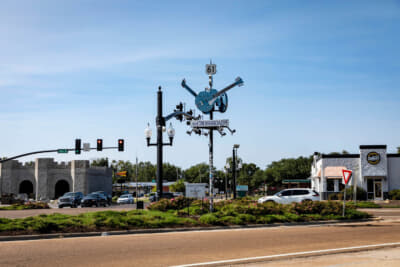 これが観光用に作られたクロスロードのモニュメント