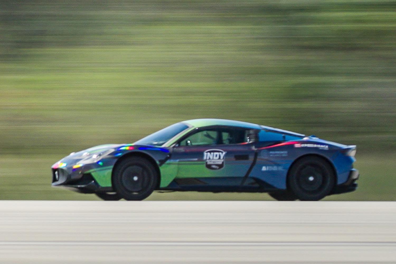 自動運転で時速318キロを突破したのは「テスラ」ではなく「マセラティ