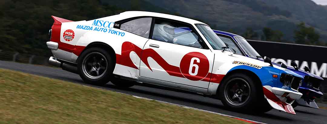 マツダ「サバンナRX-3」を「ミスター ル・マン」の寺田陽次郎仕様に！ 1万回転まわせるロータリーエンジンは何千回転までまわせた？