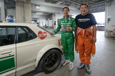 オーナーの徳永潤治さんと土屋圭市さんは誕生日が一日違いで、血液型が同じという縁がある