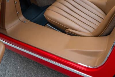 132万5000ドル（邦貨換算約2億670万円）で落札されたメルセデス・ベンツ「300SL ロードスター」（C）Courtesy of RM Sotheby's