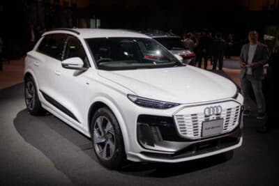 アウディ Q6 e-tron：アウディがポルシェと共同開発したBEVプラットフォームPPEをベースにした初の市販モデル