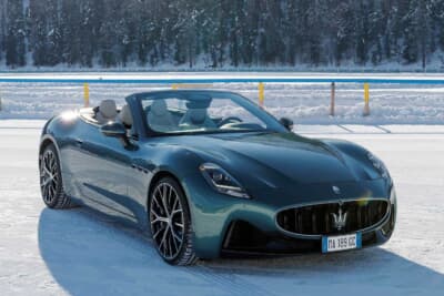 マセラティ グランカブリオ:ボディカラーはヴェルデ ジャーダ