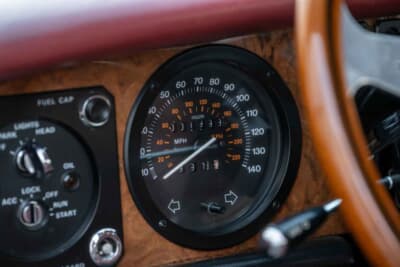 4万1440ドル（邦貨換算約620万円）で落札されたロールス・ロイス「カマルグ」（C）Bonhams