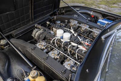  18万4000ユーロ（邦貨換算約2945万円）で落札されたフェラーリ「365GTC/4」（C）Courtesy of RM Sotheby's