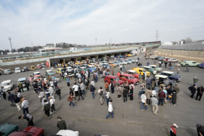 初開催となった「ミニ カーブーツ ミーティング」。クラシック・ミニの愛好家と多くの関係者の協力により素敵な1日となった