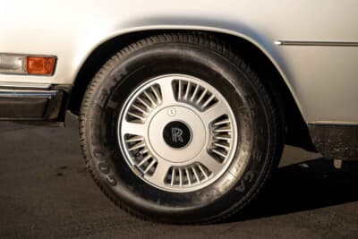 4万1440ドル（邦貨換算約620万円）で落札されたロールス・ロイス「カマルグ」（C）Bonhams