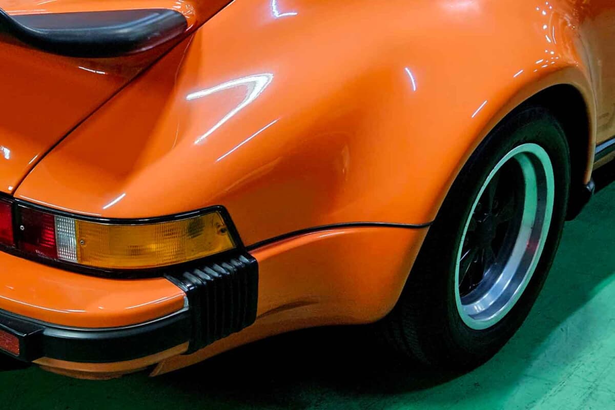 30年放置された日本最古のポルシェ「930ターボ」が復活!「三和 30年放置された日本最古のポルシェ「930ターボ」が復活!「三和