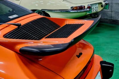 ポルシェ 911ターボ：バーンファインドされた当初からボディには深刻な錆や腐食などはなく、細かい傷などを残しつつもオリジナルペイントを残している