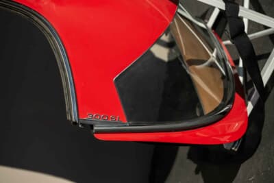 132万5000ドル（邦貨換算約2億670万円）で落札されたメルセデス・ベンツ「300SL ロードスター」（C）Courtesy of RM Sotheby's