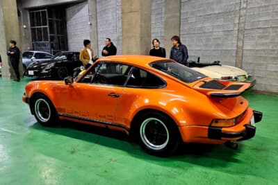 ポルシェ 911ターボ：バーンファインドされた当初からボディには深刻な錆や腐食などはなく、細かい傷などを残しつつもオリジナルペイントを残している