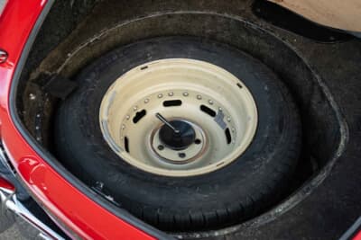 132万5000ドル（邦貨換算約2億670万円）で落札されたメルセデス・ベンツ「300SL ロードスター」（C）Courtesy of RM Sotheby's