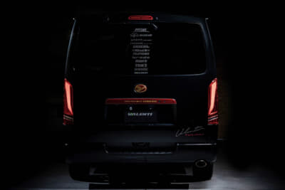 ジュエルLEDテールランプ ウルトラ オメガ：トヨタ ハイエースの装着イメージ