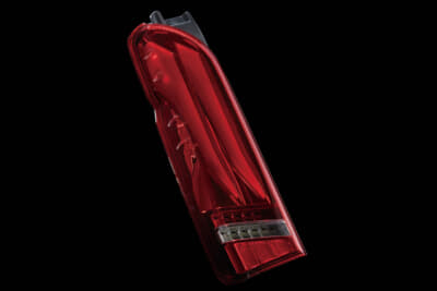 ジュエルLEDテールランプ ウルトラ ラムダ：レッドレンズ／クローム
