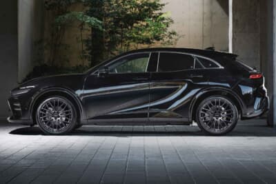 ホムラ 2X10BD ブラッククリアエディション:18~21インチとサイズレンジが広く、幅広い車種に対応可。狙うは高級志向なクラウンスポーツやレクサスRXなど。トヨタ アルファード&ヴェルファイア(40)にもよく似合う!