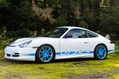 16万1000ユーロ（邦貨換算約2580万円）で落札されたポルシェ「911GT3 RS」（C）Courtesy of RM Sotheby's