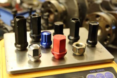 ホイールナットはコスパに優れる高い軽量化といっていい