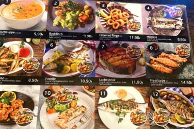 利用したインビス（ファストフード）。メニューの数は少ないですが、どれもおいしそうでした。ドイツ都市部にしてはかなりお手頃価格です