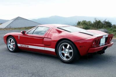 フォード GT：GT40をリメイクしたモデル