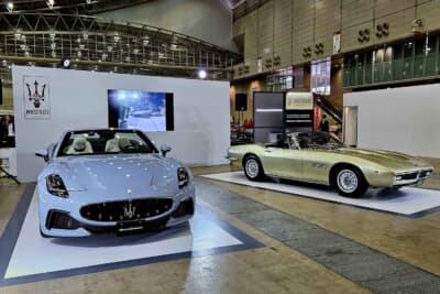 マセラティ グランカブリオ トロフェオ(左)、マセラティ ギブリスパイダー(右)