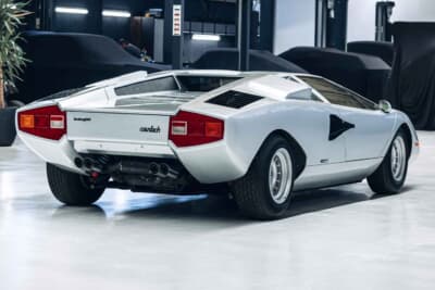 82万625ユーロ（邦貨換算約1億3300万円）で落札されたランボルギーニ「カウンタックLP400」（C）Courtesy of RM Sotheby's