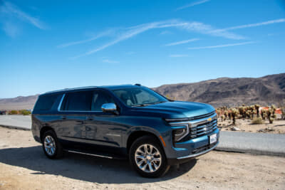 旅の相棒はハーツ・レンタカーからレンタルしたシボレー サバーバン