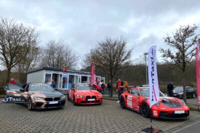 BMWやポルシェが人気ですが、お値段がかなり高額です