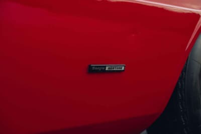 5万6350ユーロ（邦貨換算約900万円で落札されたフェラーリ「ディノ308GT4」（C）Bonhams