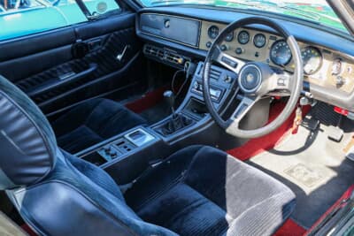 いすゞ 117クーペ：吊り下げ式クーラーは純正品