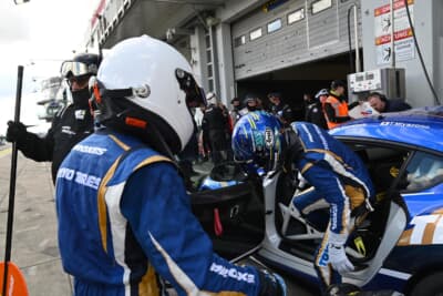 ドライバー交代中の宮園拓真選手