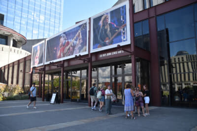 ナッシュビルの街のど真ん中に建つカントリー・ミュージック博物館