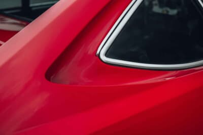 5万6350ユーロ（邦貨換算約900万円で落札されたフェラーリ「ディノ308GT4」（C）Bonhams