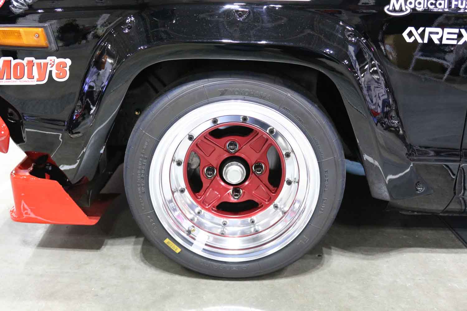 なつかしい！ 日産「サニー」やトヨタ「スターレット」に装着されてい