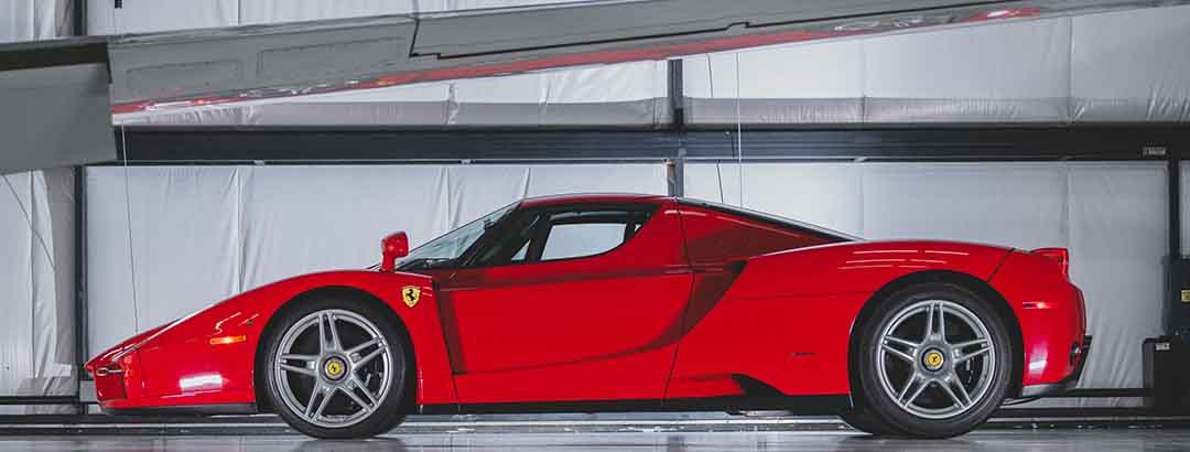 20年間ほぼワンオーナーだった「エンツォ フェラーリ」の相場は約8億円以上！ アメリカには5台しかない…走行距離は1688kmの新車のような1台でした