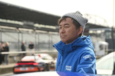 ニュルブルクリンクの日本人ドライバー。最年長でありレジェンドの木下隆之選手はいつもクールです