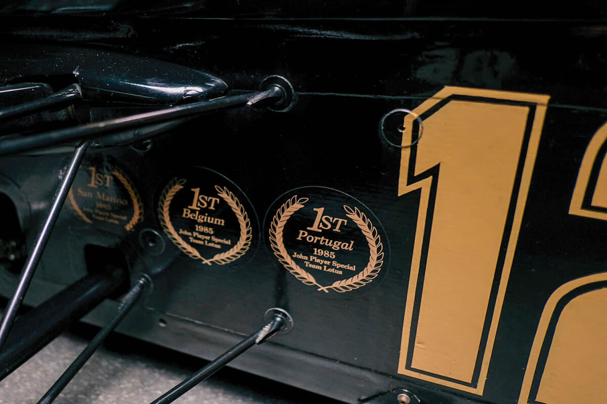 アイルトン・セナのF1初勝利を果たしたロータス「97T」が走った アイルトン・セナのF1初勝利を果たしたロータス「97T」が走った