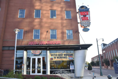 こちら「ロックン・ソウル博物館」。ロックもソウルもメンフィスで生まれた