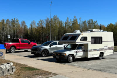 2年前に西海岸を旅した「ドルフィン」と同様、トヨタ ハイラックス・ベースの「ウォーリア」