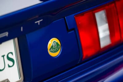 15万1200ドル（邦貨換算約2255万円）で落札されたロータス「エスプリV8」（C）Courtesy of RM Sotheby's