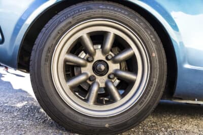 三菱 ギャランクーペFTO：ホイールは14インチのワタナベ製8スポークを装着