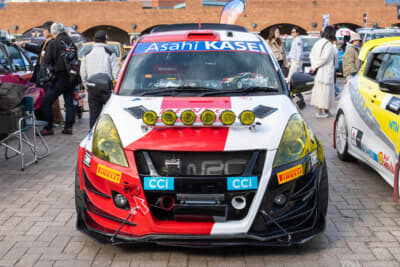 スズキ スイフトスポーツ：前後のバンパーはスイフトスポーツ用のTMスクエア製を装着