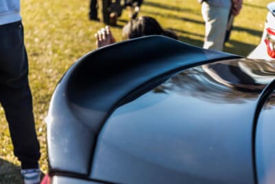 TOYOTA 86：リアウイングは装着せずに大きめのダックテールをチョイスしている