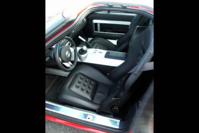 フォード GT：セミバケットシートがおごられていた