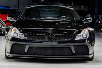 25万ドル〜35万ドル（邦貨換算約3730万円〜5220万円）で現在も販売中のメルセデス・ベンツ「SL65 AMG ブラックシリーズ」（C）Courtesy of RM Sotheby's