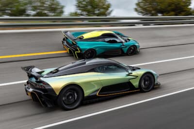 アストンマーティン ヴァルハラ：最高速度は350km/h、0-100km/h加速は2.5秒を誇る