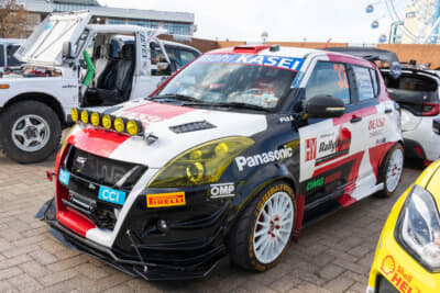 スズキ スイフトスポーツ：汎用のオーバーフェンダーをDIYでフィッティングしながら取り付けてワイドボディ化